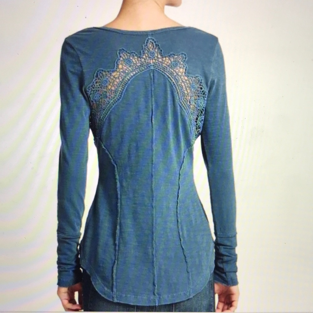 Free People Blue keepsake Henley NWT - Picture 6 of 8